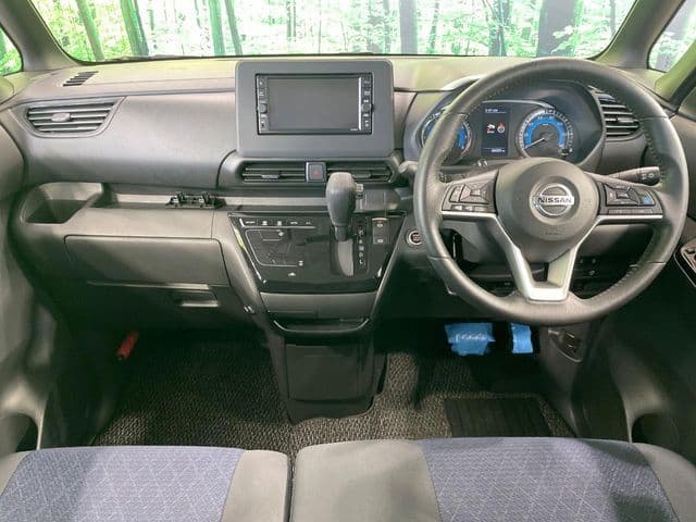 NISSAN