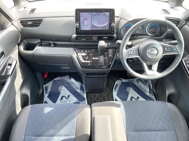 NISSAN