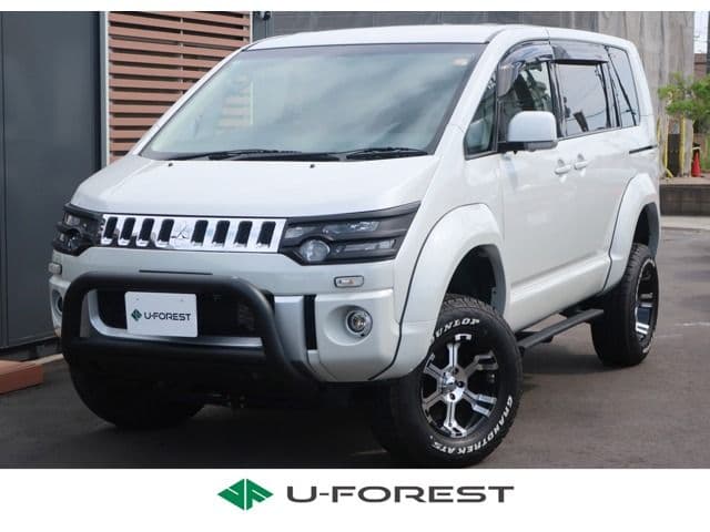 MITSUBISHI DELICA D:5 4WD