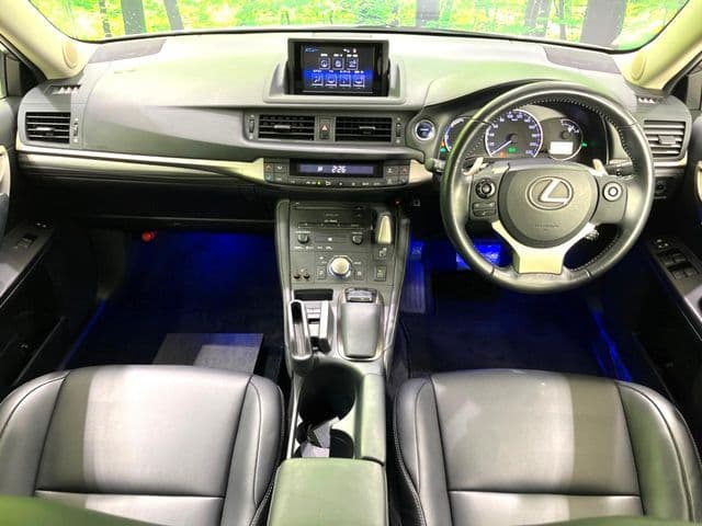Car thumbnail 3