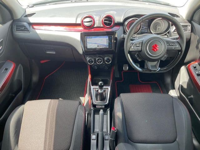 SUZUKI