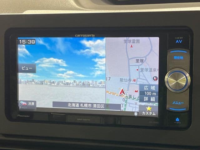 Car thumbnail 3