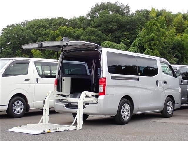 NISSAN CARAVAN van 2WD