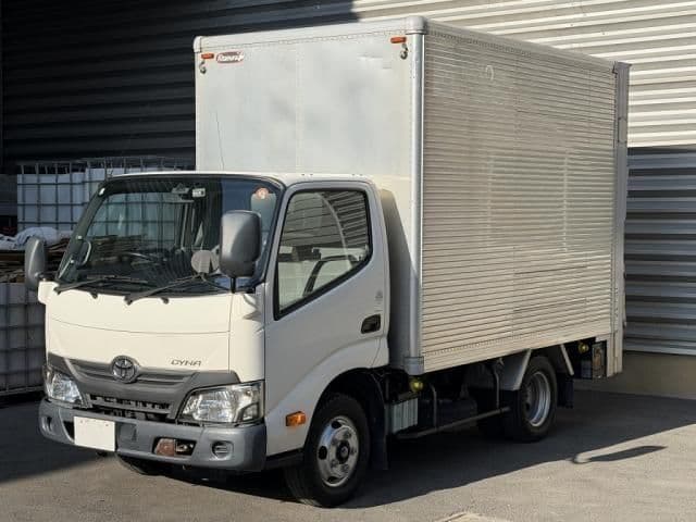TOYOTA DYNA