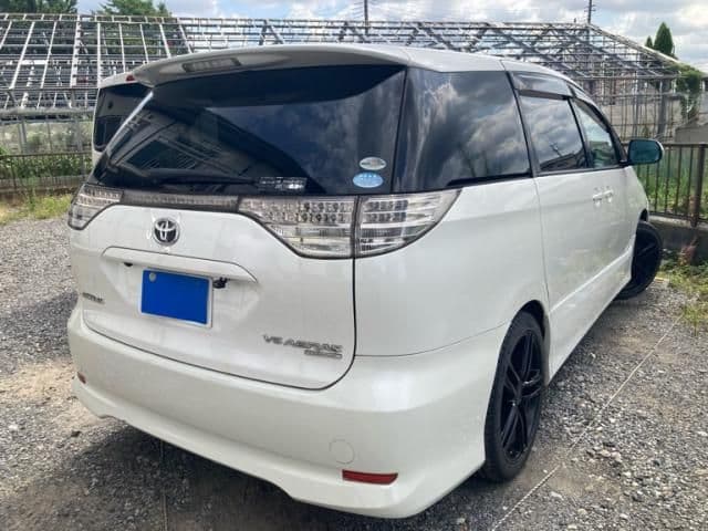 Car thumbnail 4
