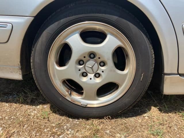 Car thumbnail 4