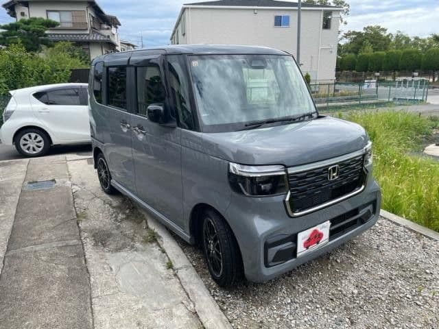 HONDA N BOX CUSTOM