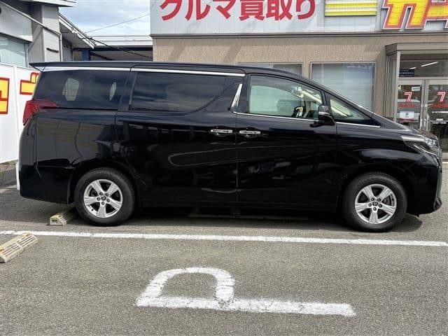 Car thumbnail 3