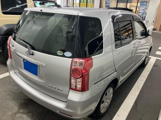 Car thumbnail 4