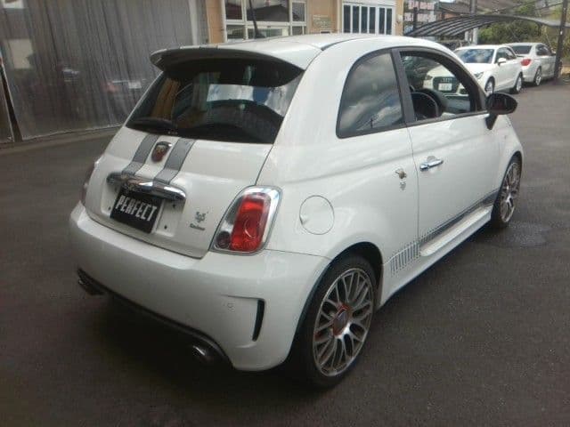 Car thumbnail 3