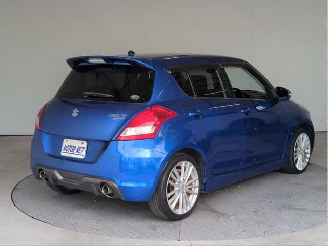 SUZUKI