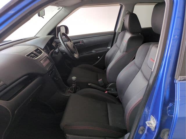 Car thumbnail 4