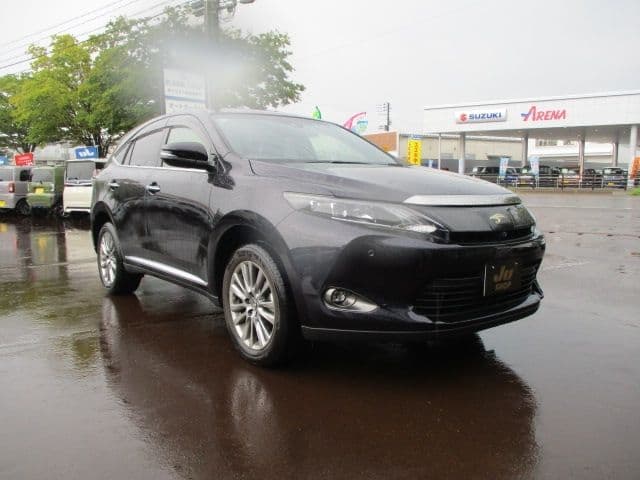 TOYOTA HARRIER 4WD