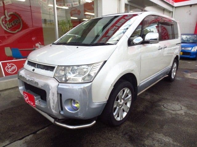 MITSUBISHI DELICA D:5 4WD