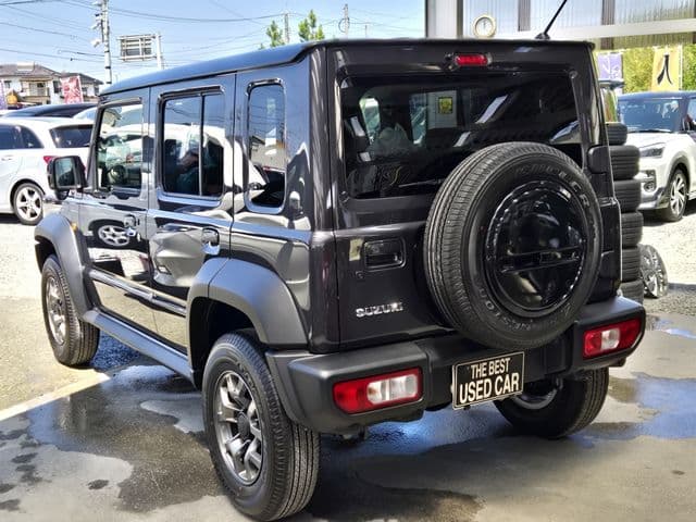 Car thumbnail 3
