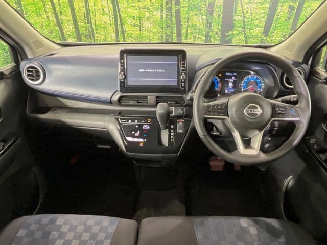 NISSAN