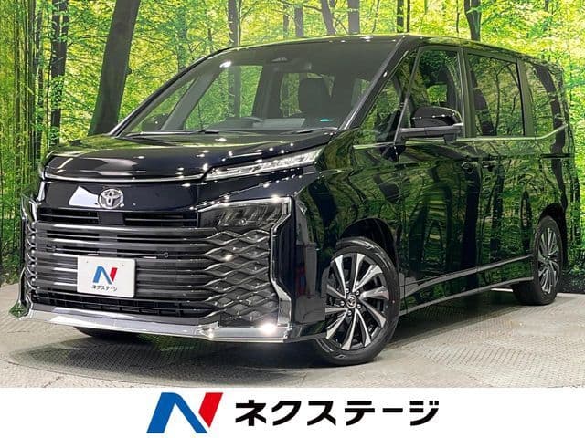 TOYOTA VOXY HYBRID