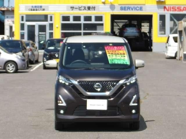 NISSAN