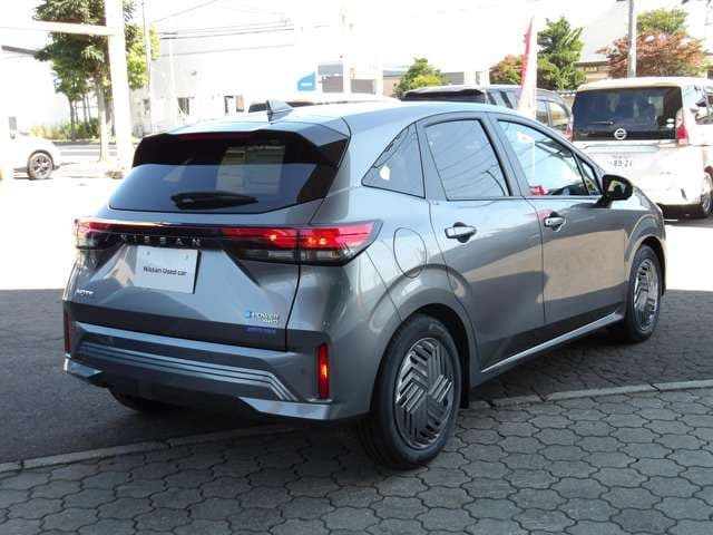 NISSAN