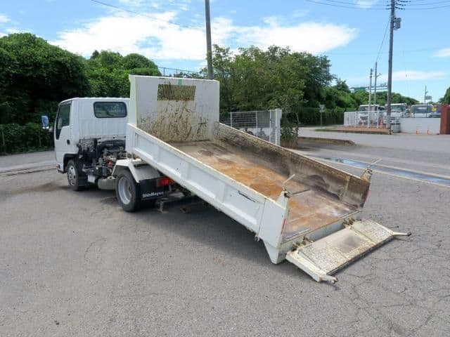 ISUZU