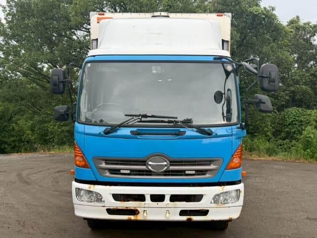 Car thumbnail 4