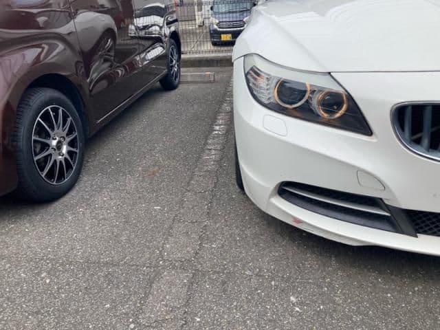 Car thumbnail 3