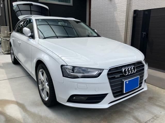 Car image 1