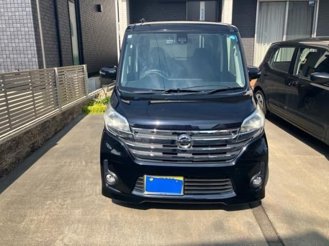 NISSAN