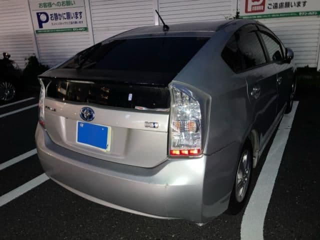 Car thumbnail 4