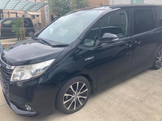Car image 1