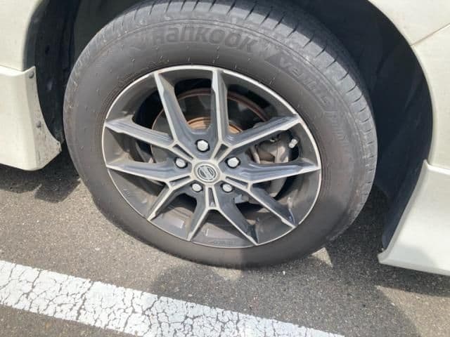 Car thumbnail 4