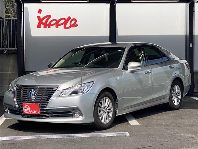 TOYOTA CROWN sedan hybrid