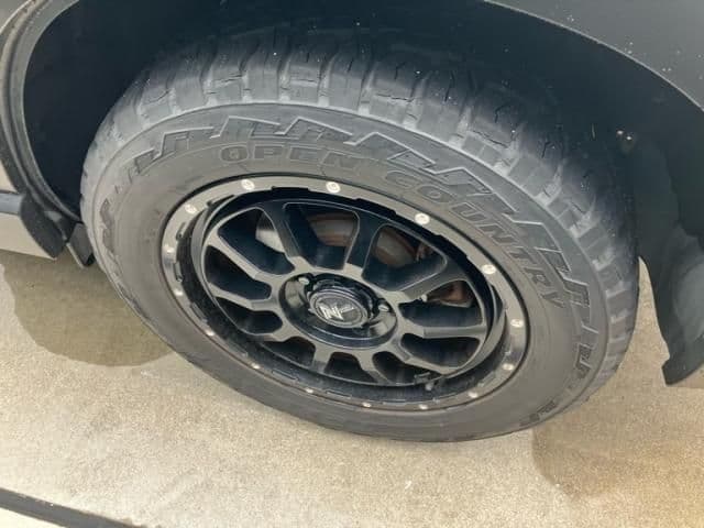Car thumbnail 4