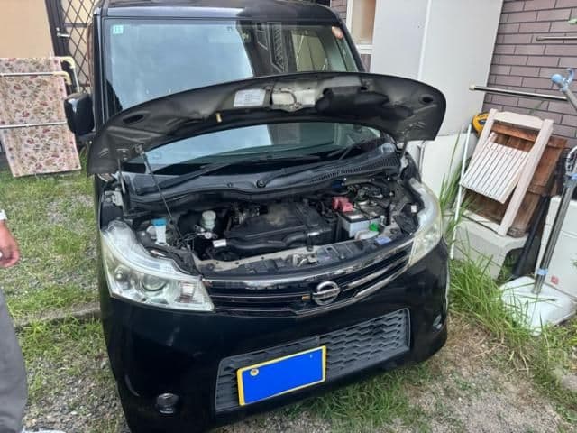NISSAN