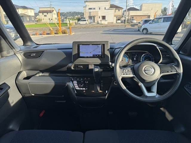 NISSAN