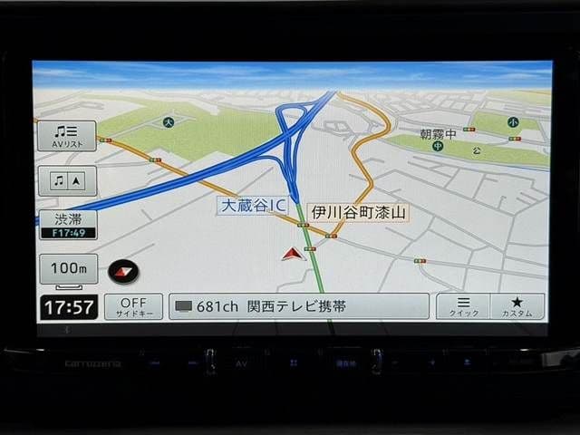 Car thumbnail 3