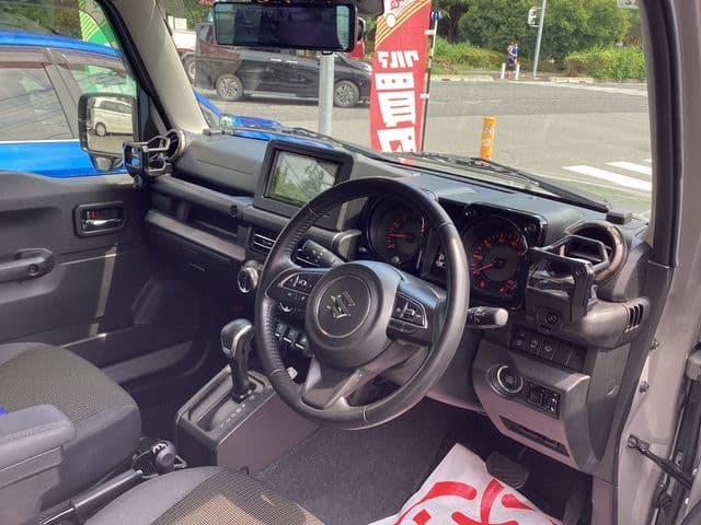 SUZUKI