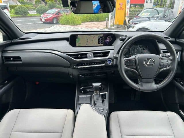 Car thumbnail 3