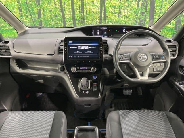 NISSAN