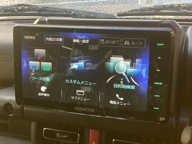 Car thumbnail 4