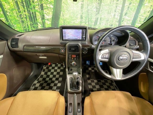 Car thumbnail 2