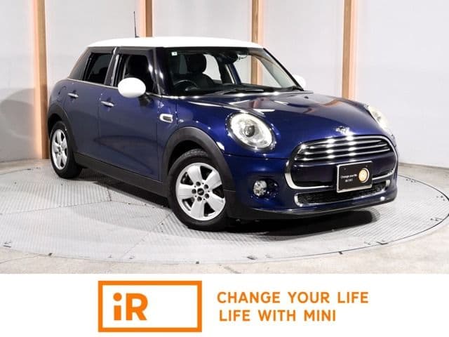 Car image 1