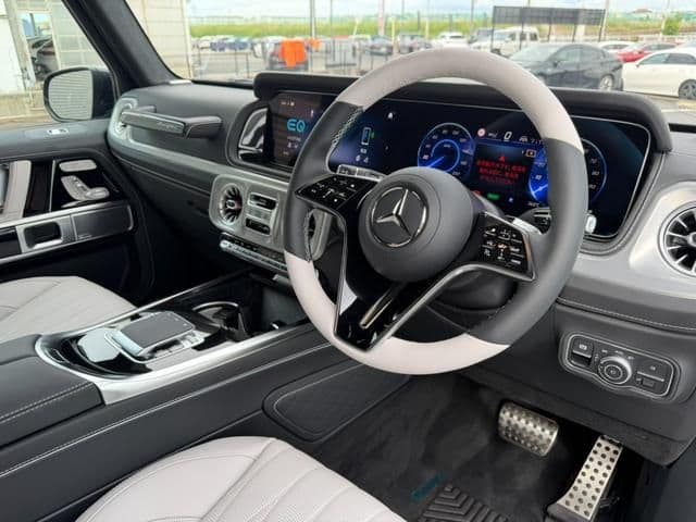 MERCEDES BENZ