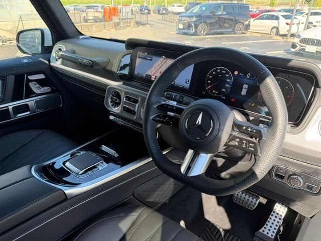 MERCEDES BENZ