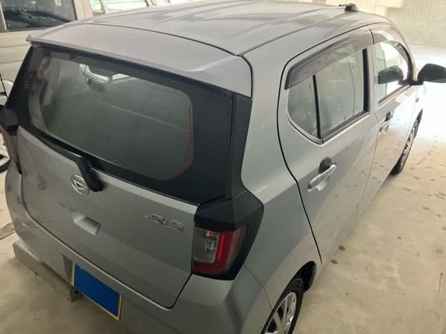 Car thumbnail 4