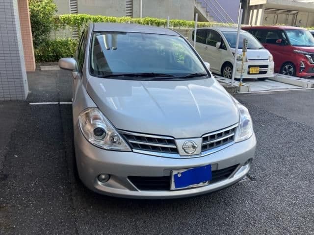Car image 1