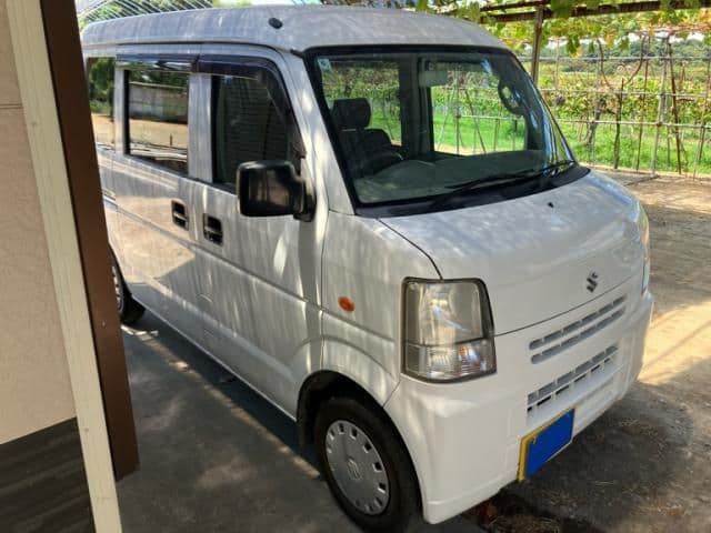 SUZUKI