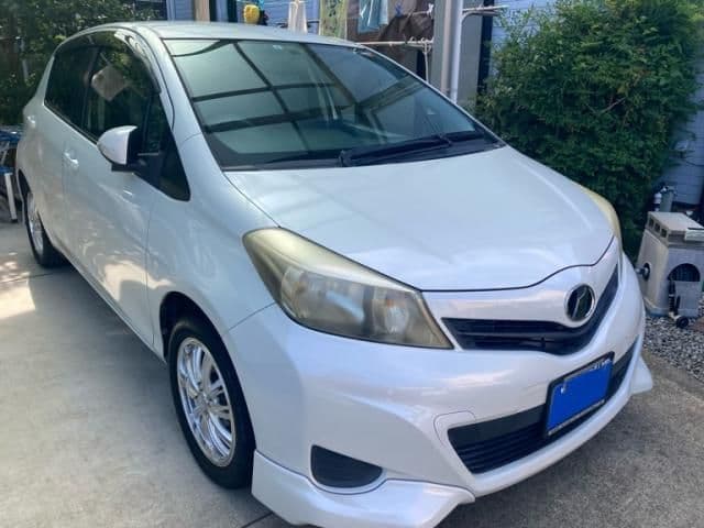 Car image 1
