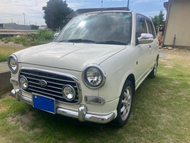 Car image 1