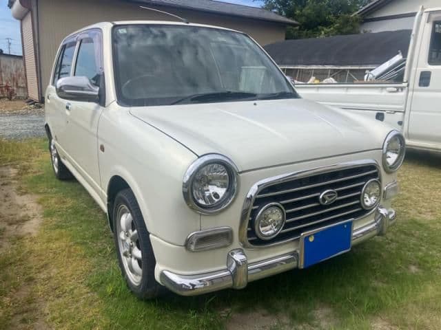 Car thumbnail 4